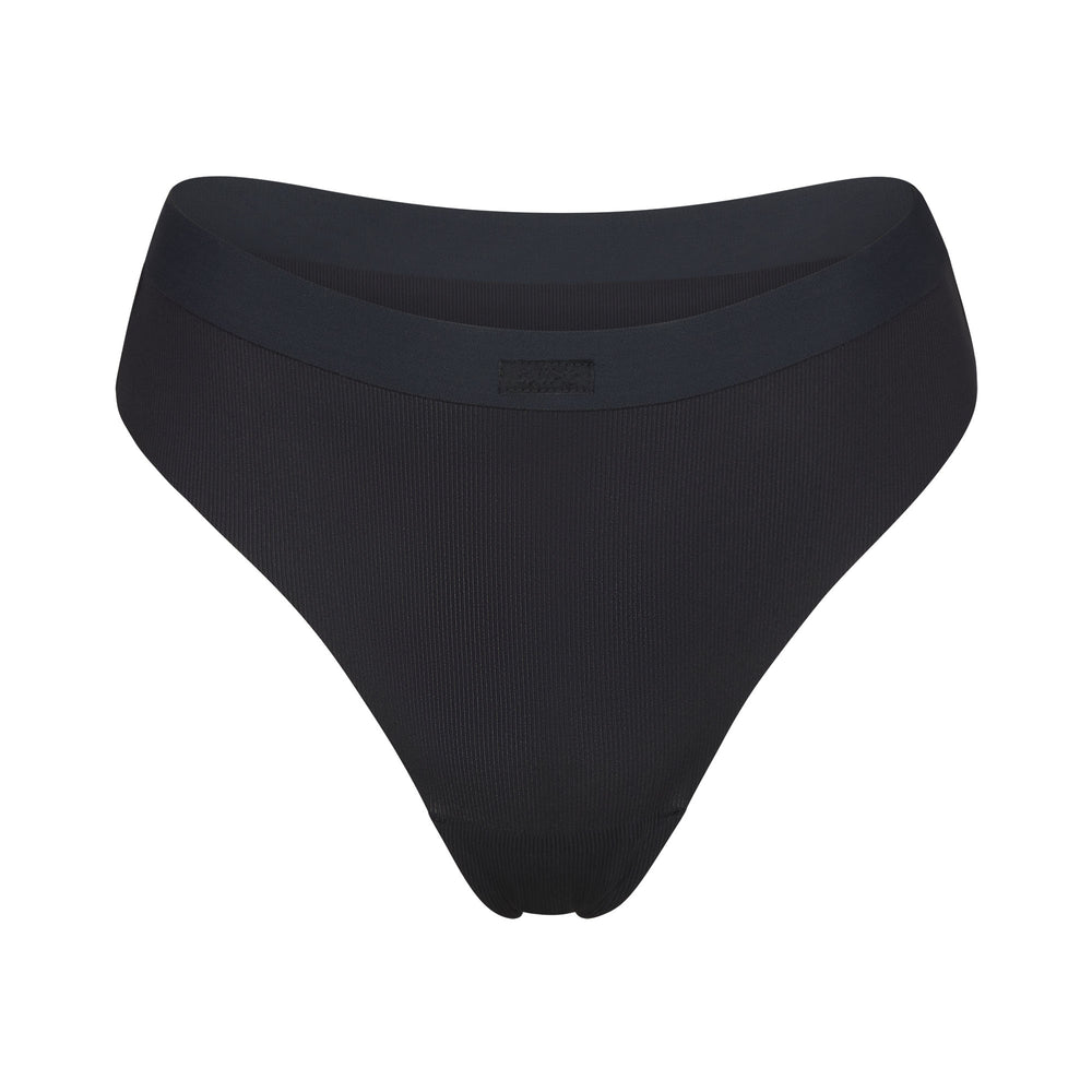 Skims SMOOTH RIB Thong Zwart | VNU-736541