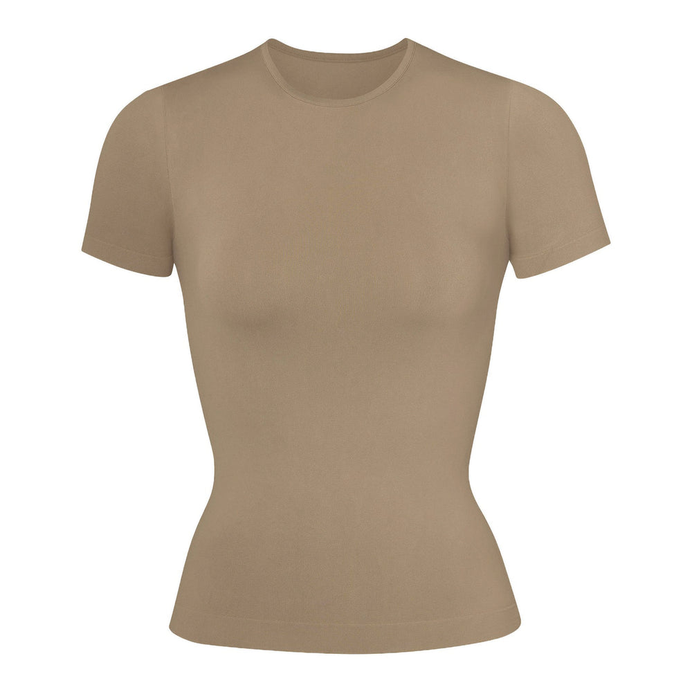 Skims SOFT SMOOTHING T-shirt Abrikoos | IVS-624890