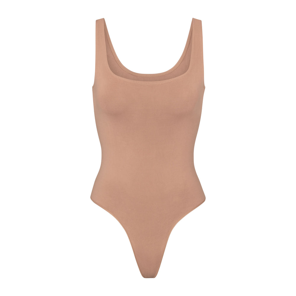 Skims SOFT SMOOTHING Thong Bodysuit Abrikoos | KDS-857460